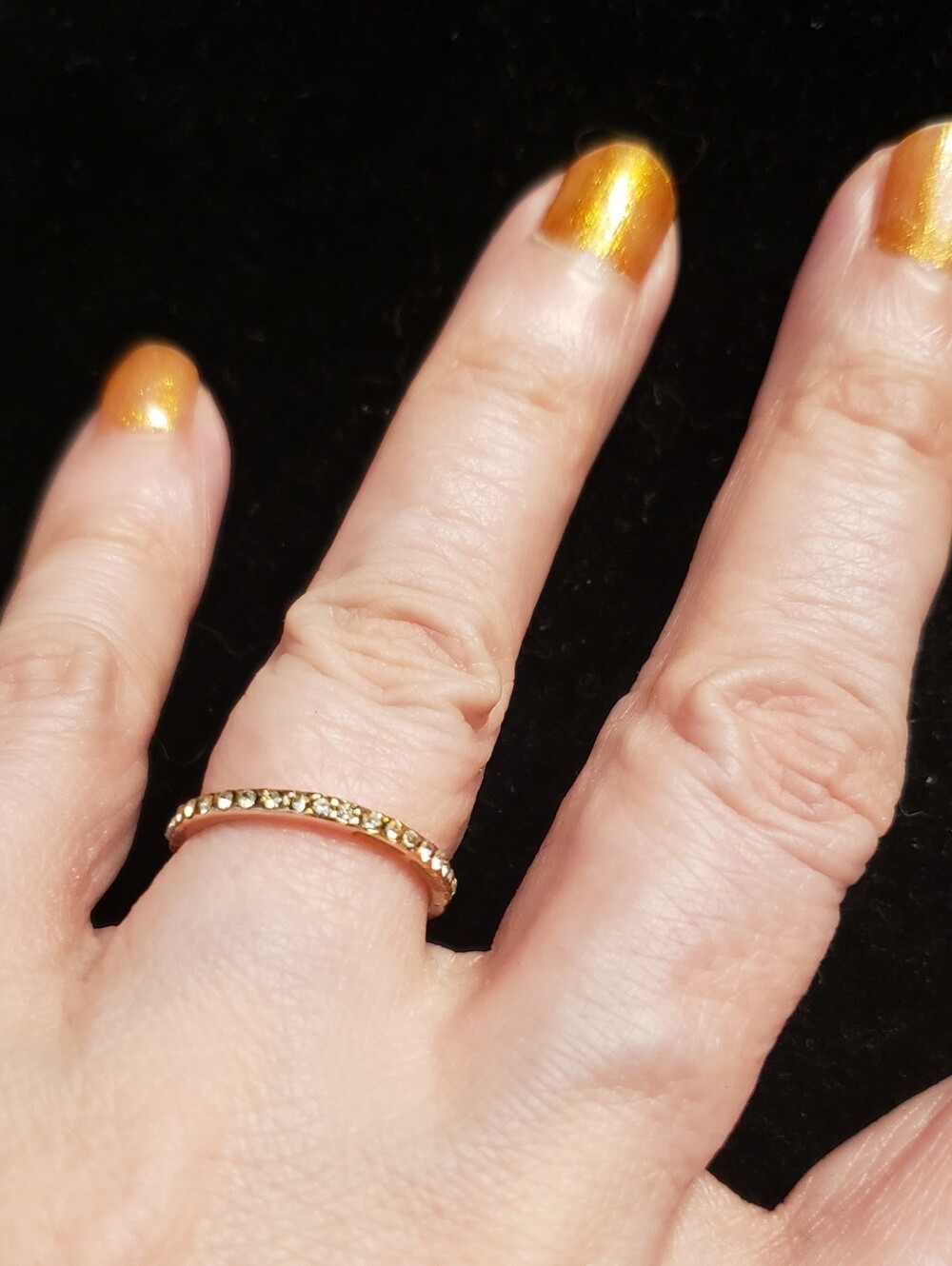 NEW Teeny Tiny Dainty Stackable Gold Infinity Ring Tiny White Inset Gems, Sz. 6.